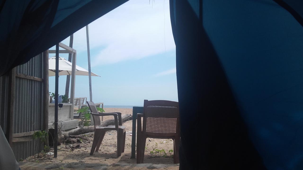 乌纳瓦图纳Sea Song住宿加早餐旅馆 外观 照片